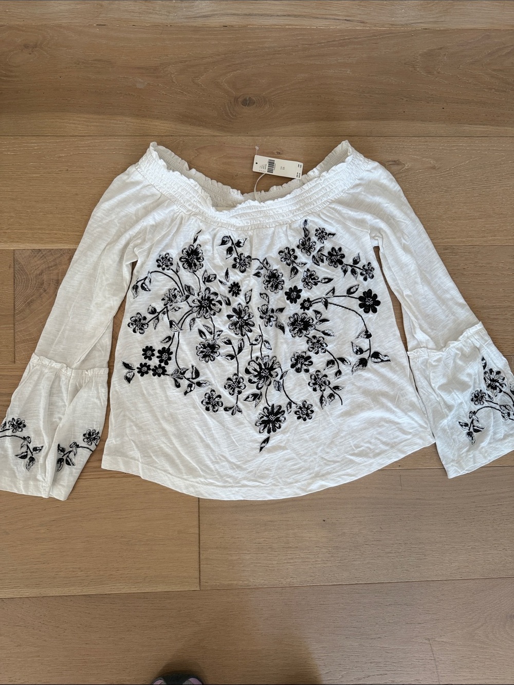 NWT Anthropologie White Boat Neck Floral Embroidered Flowy Women’s Top size xs